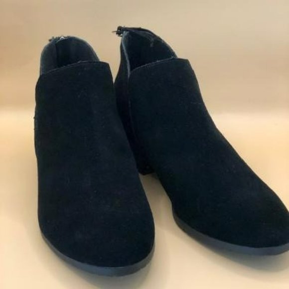 NWOT Kenneth Cole Reaction Black Ankle Boots Size 8 - Picture 1 of 6